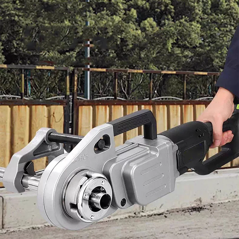 Pipe Threading Machine - ماكينة تسنين الأنابيب بالبطارية الليثيومية، طراز