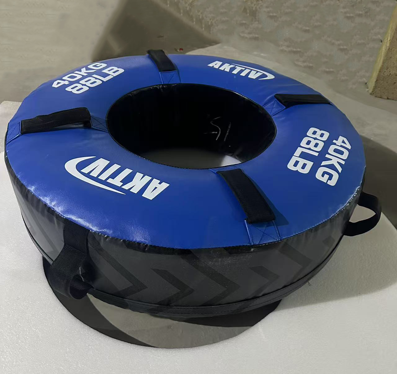 إطارات اللياقة البدنية المتينة - مراجعة Heavy Equipment Tires وسعره