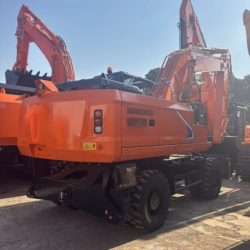 حفارة متينة مثبتة على عجلات بو - مراجعة Heavy Equipment Work وسعره